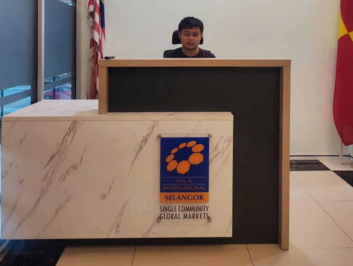 Reception table delivery to Halal International Selangor